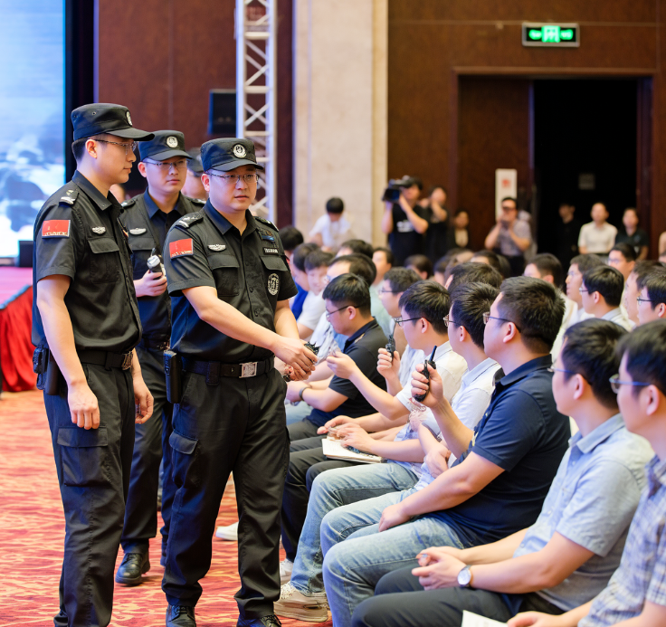 鎂光燈下的頒獎禮，榮譽與矚目背后，是精密到秒的流程與絕對穩定的秩序。臨時安保，正是這份“穩定感”的關鍵拼圖。