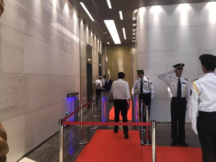 5a61990c771df.jpg 1.jpg